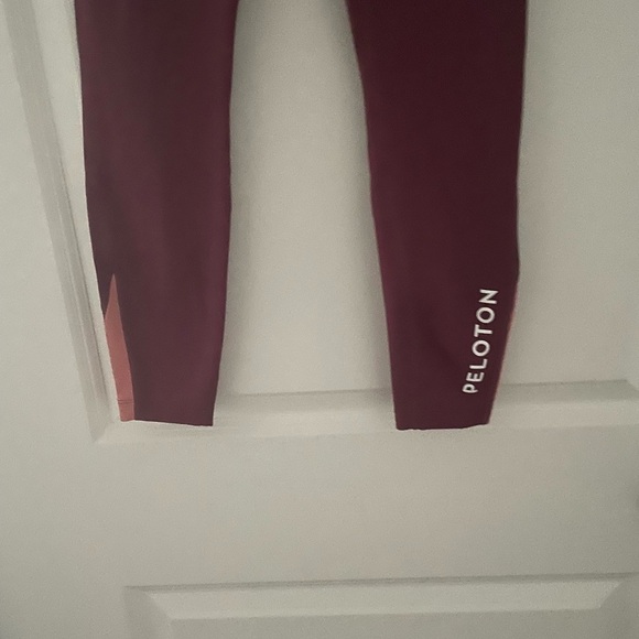 Peloton Move Mission Colorblock Strappy Bra Leggings Set - Picture 13 of 13